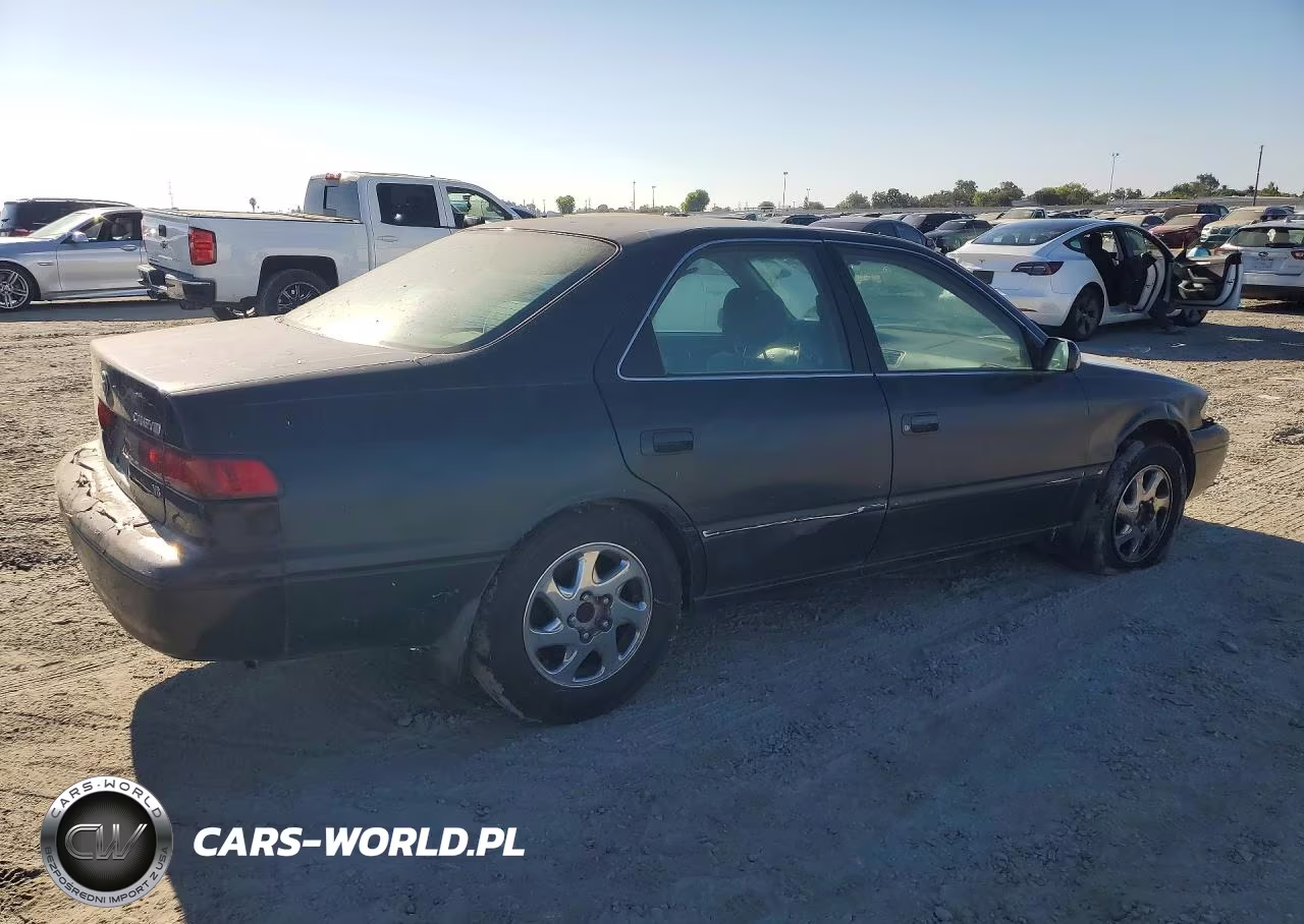 1998 Toyota Camry Le V6 VIN:JT2BF28K1W0093587 - 3