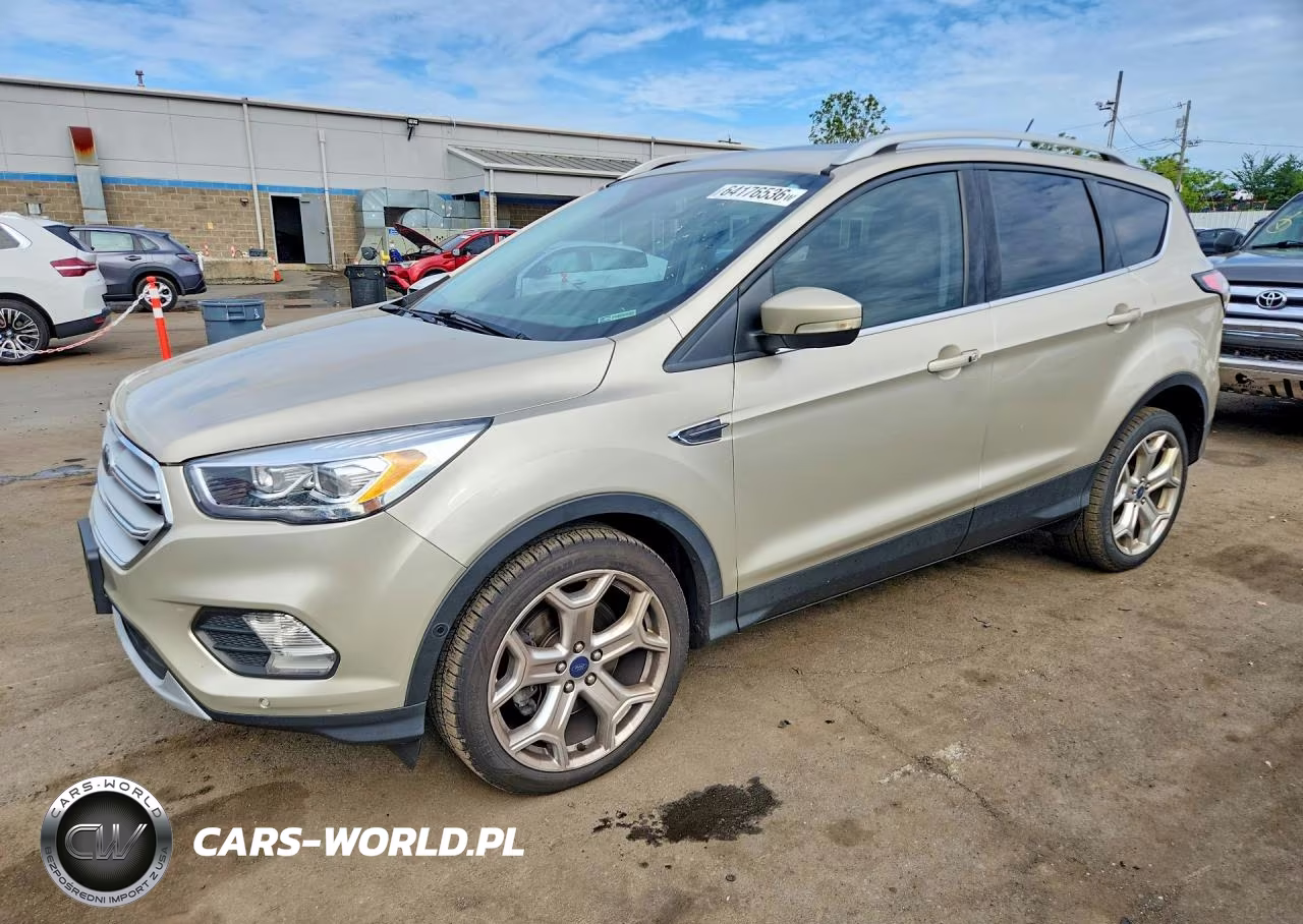 2018 Ford Escape Titanium – zdjęcie 1 z 13