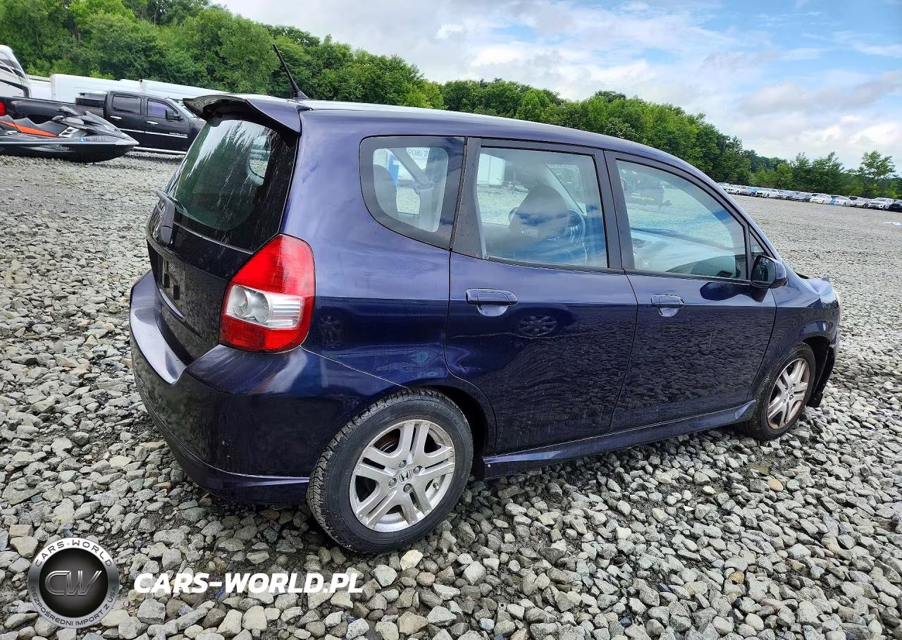 2008 Honda Fit Sport VIN:JHMGD38698S058460 - 3