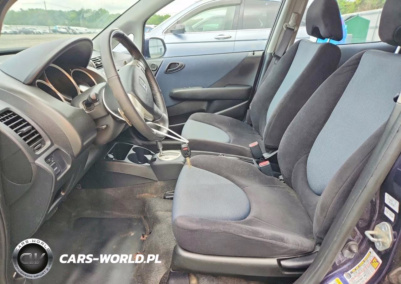 2008 Honda Fit Sport VIN:JHMGD38698S058460 - 7