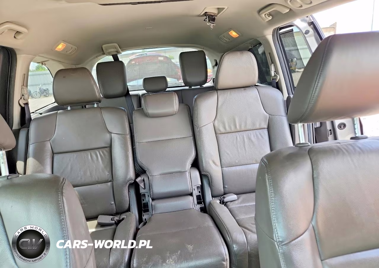 2012 Honda Odyssey Touring VIN:5FNRL5H93CB092077 - 10