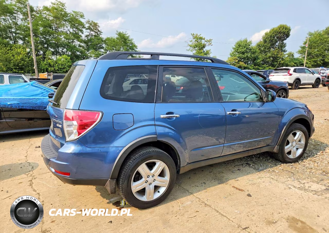 2010 Subaru Forester 2.5X Premium VIN:JF2SH6CC1AH785790 - 3
