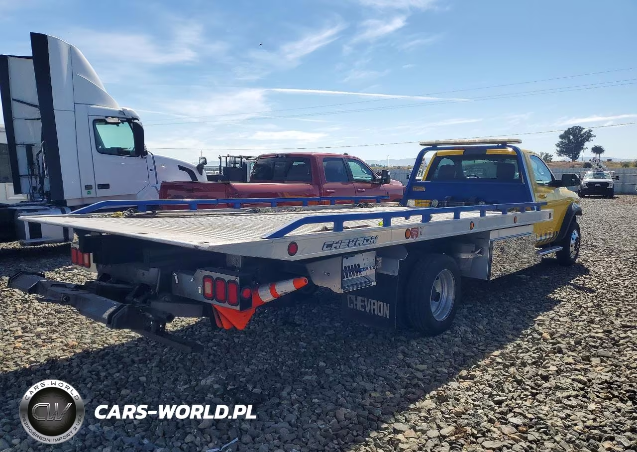 2019 Ram 5500 VIN:3C7WRMDL5KG648219 - 3