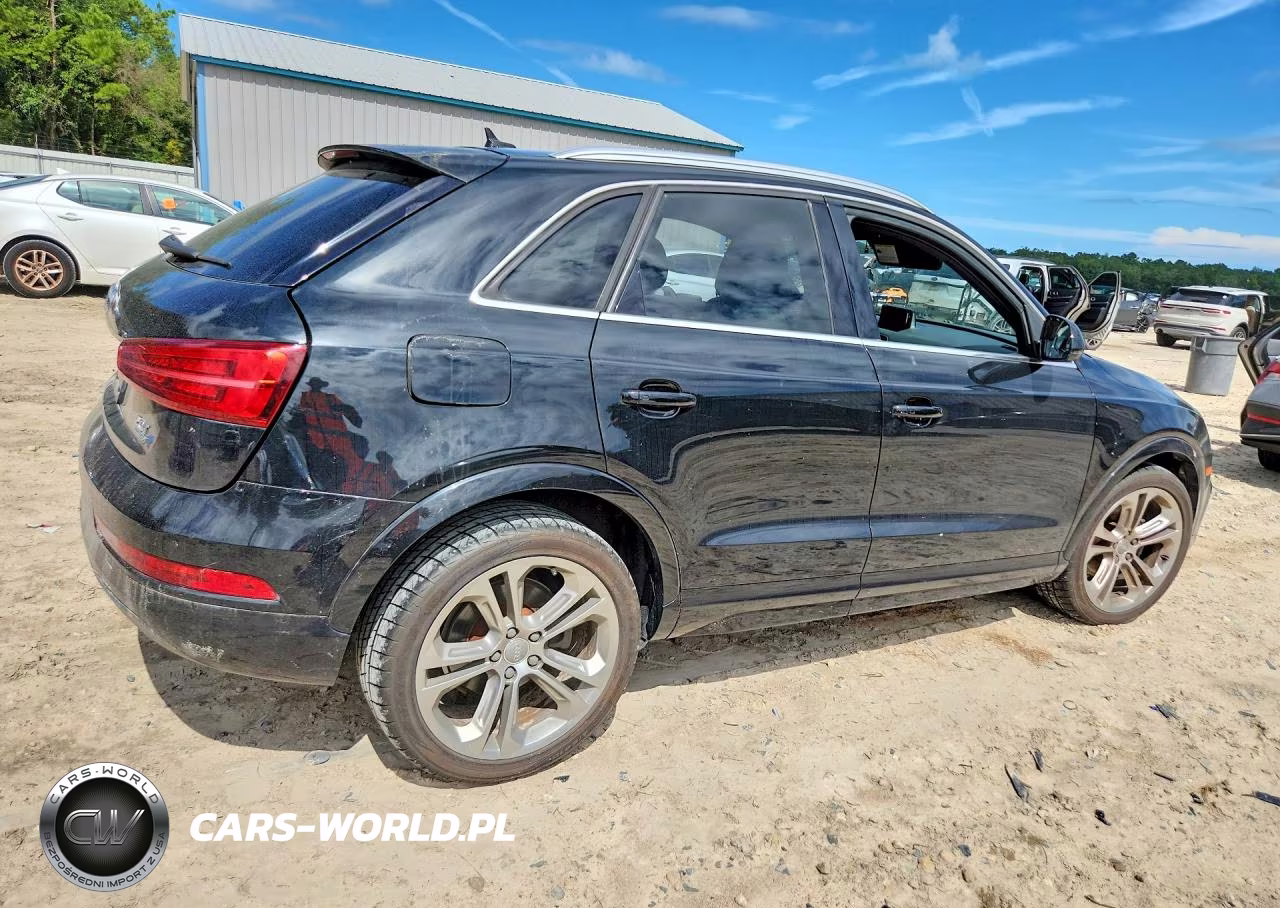2016 Audi Q3 Premium Plus VIN:WA1EFCFS6GR005699 - 3