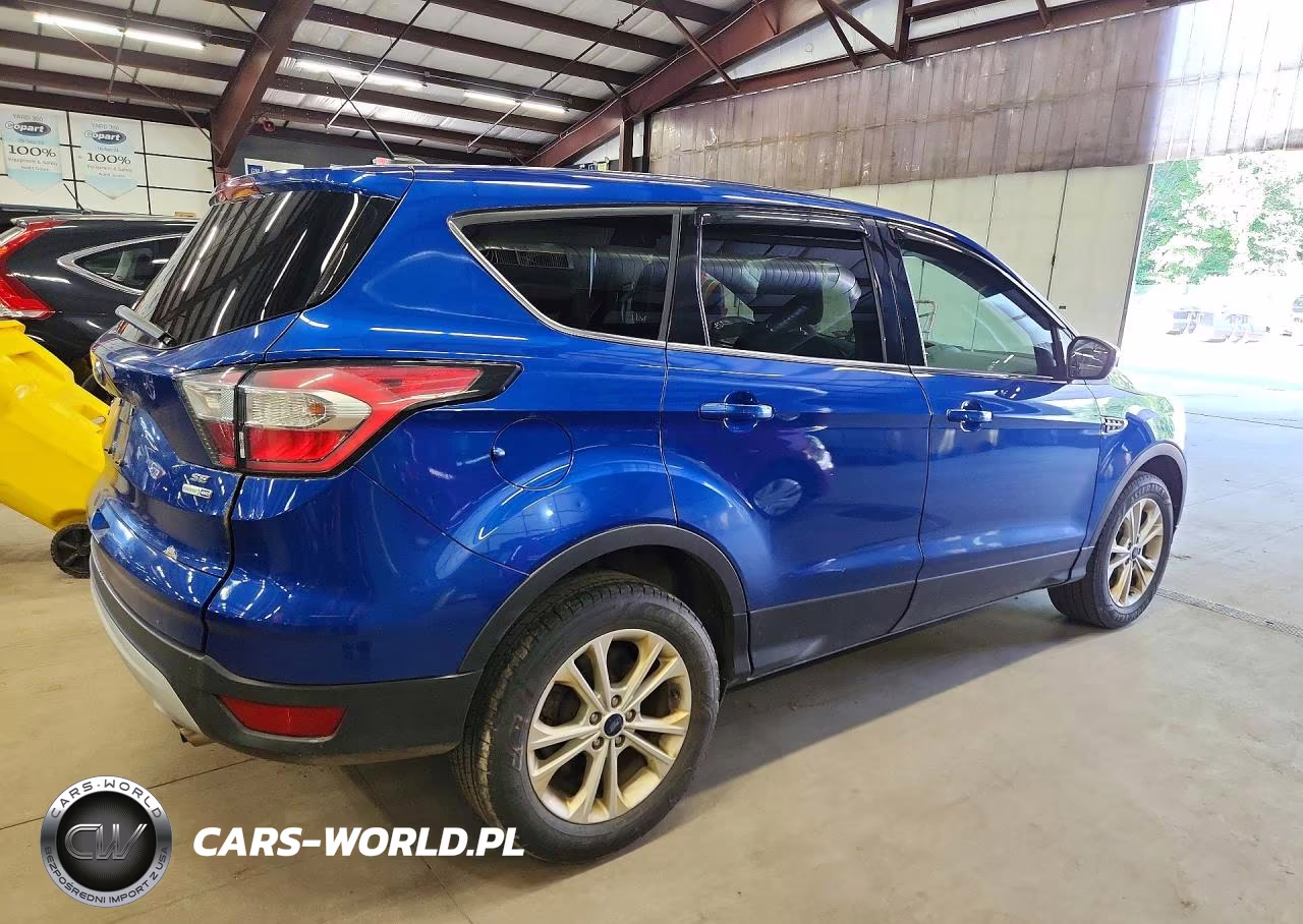 2017 Ford Escape Se VIN:1FMCU9GD7HUE61419 - 3