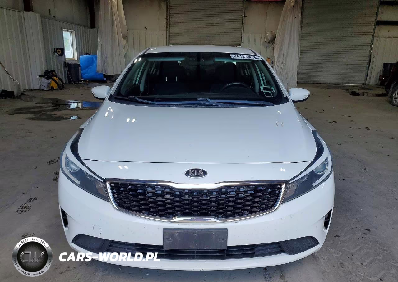 2018 Kia Forte Lx VIN:3KPFK4A72JE205626 - 5