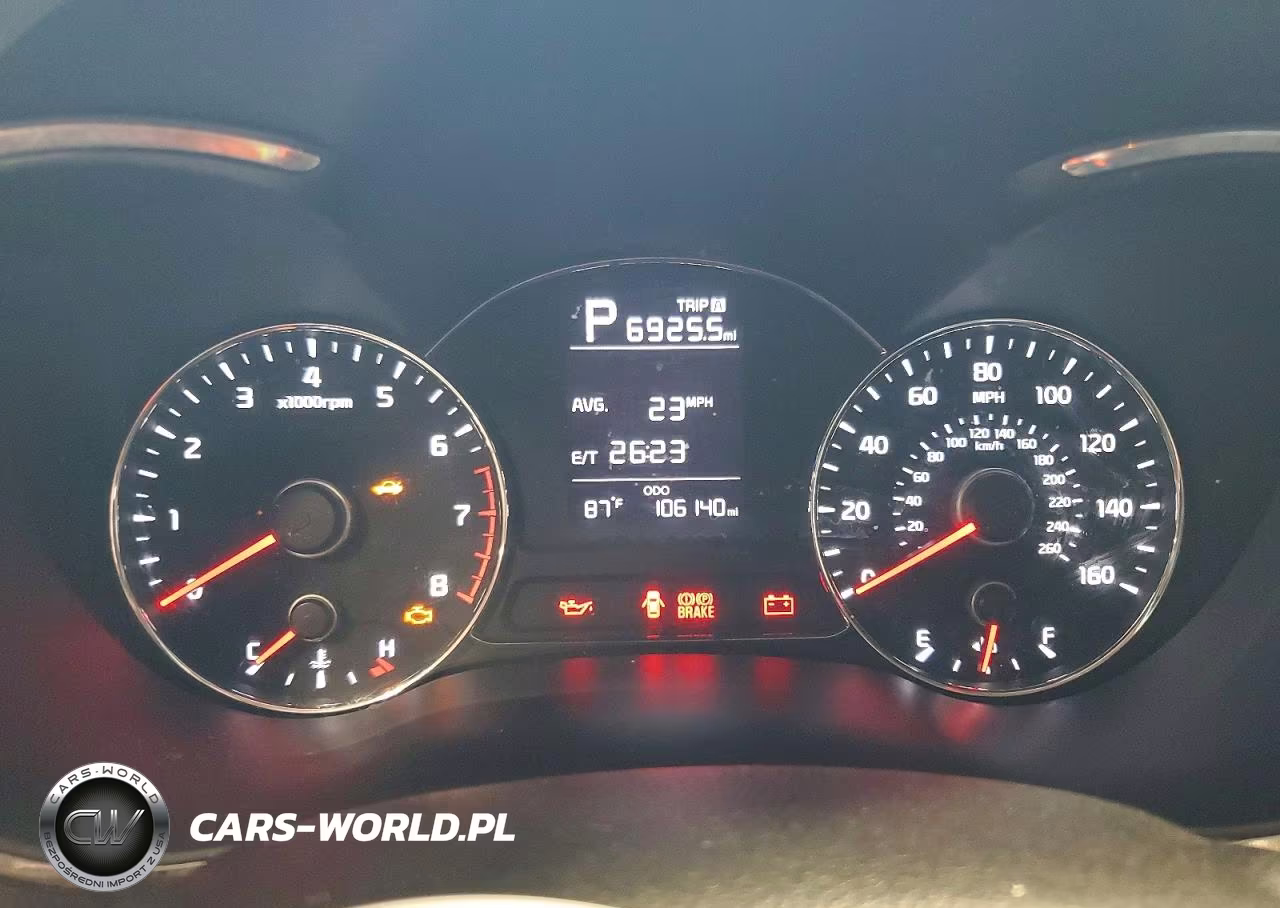 2018 Kia Forte Lx VIN:3KPFK4A72JE205626 - 9