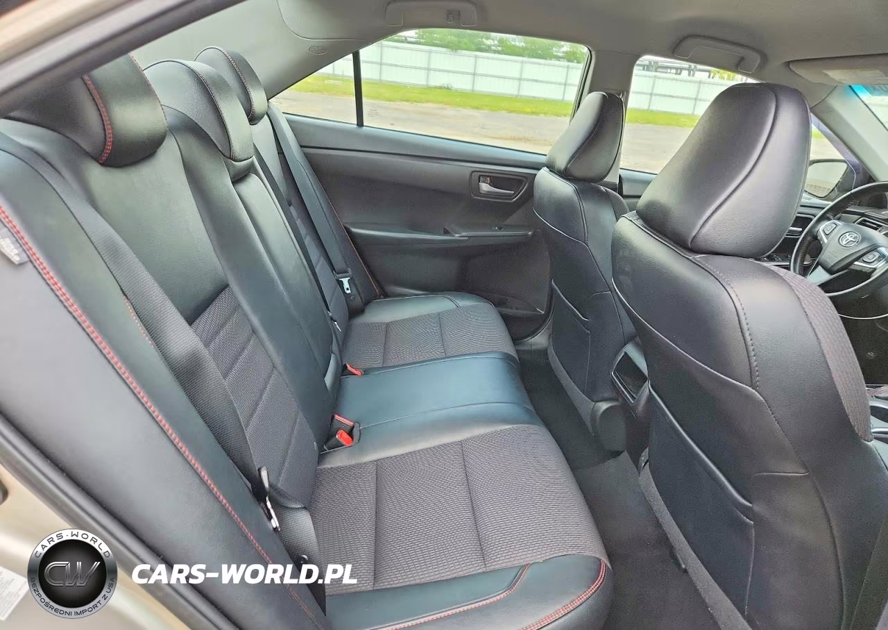 2016 Toyota Camry Se VIN:4T1BF1FK4GU143084 - 10