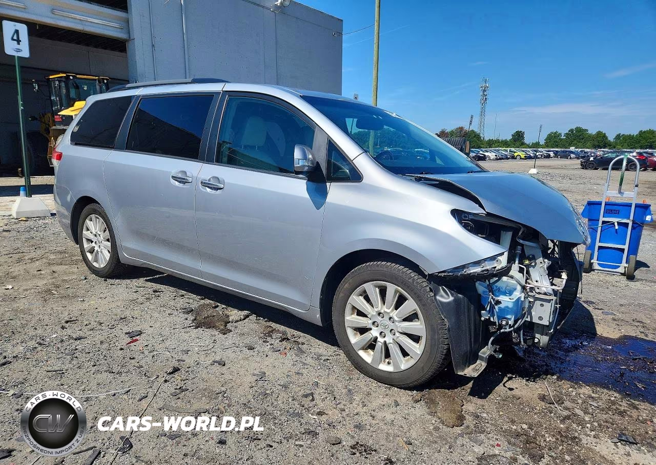 2014 Toyota Sienna Limited 7-Passenger VIN:5TDYK3DC4ES467462 - 4