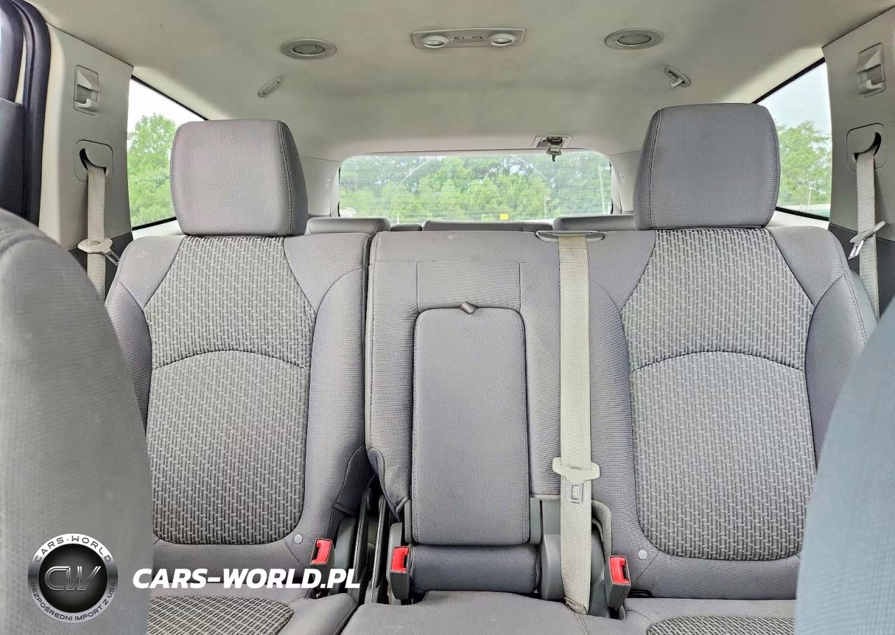2012 Chevrolet Traverse Ls VIN:1GNKRFED6CJ195623 - 10