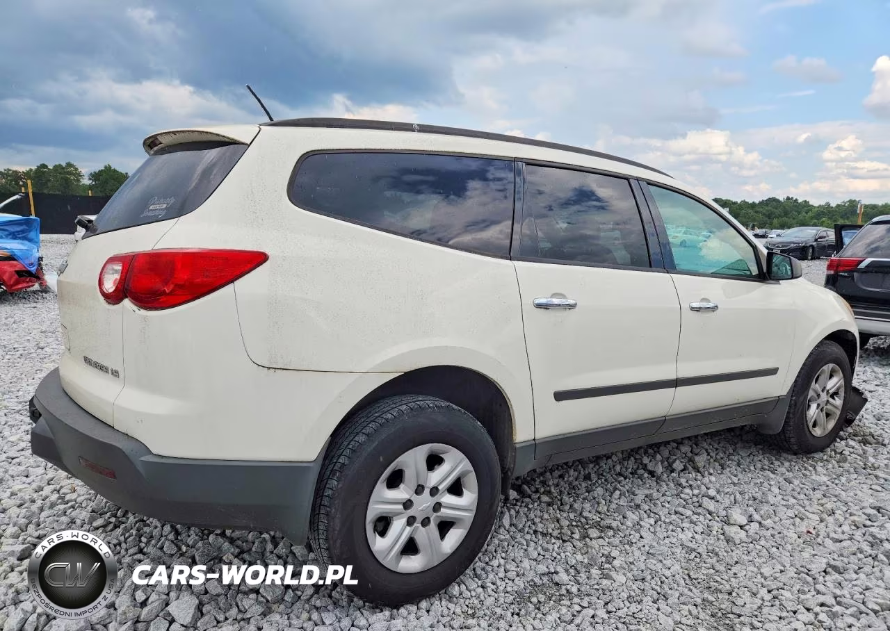 2012 Chevrolet Traverse Ls VIN:1GNKRFED6CJ195623 - 3