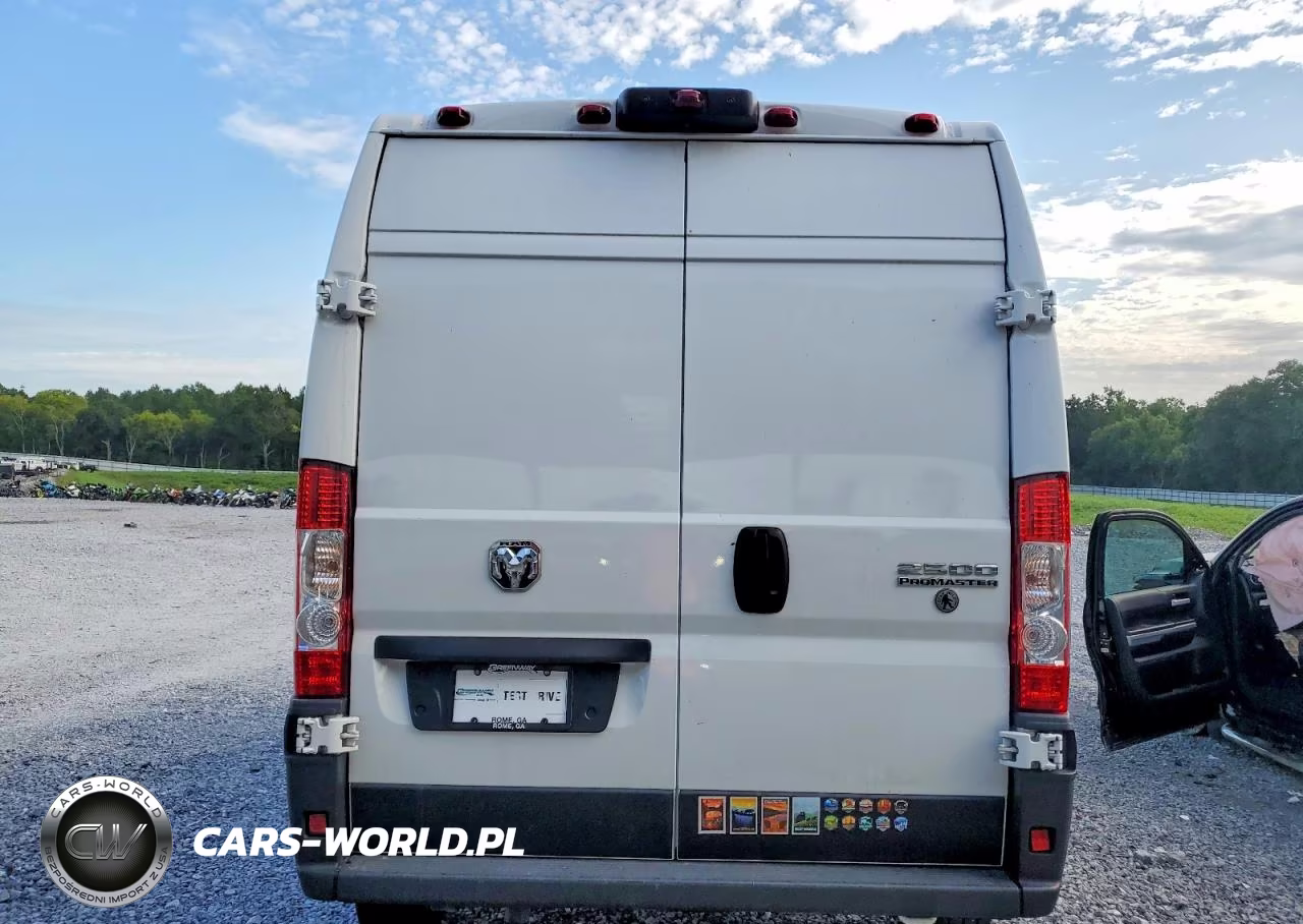 2025 Ram Promaster 2500 Delivery Van VIN:3C6LRVCG7SE511411 - 10