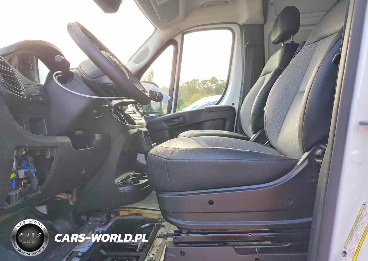 2025 Ram Promaster 2500 Delivery Van VIN:3C6LRVCG7SE511411 - 7