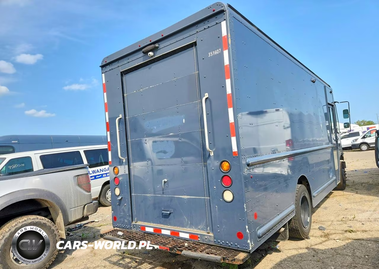 2020 Freightliner Mt45G Chassis Delivery Truck VIN:4UZAC2EA6LCLZ6393 - 3