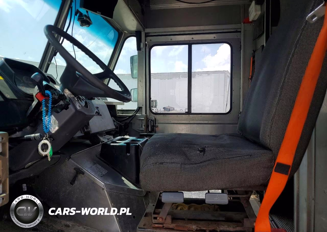 2020 Freightliner Mt45 Delivery Truck VIN:4UZAC2EA5LCMK0179 - 7