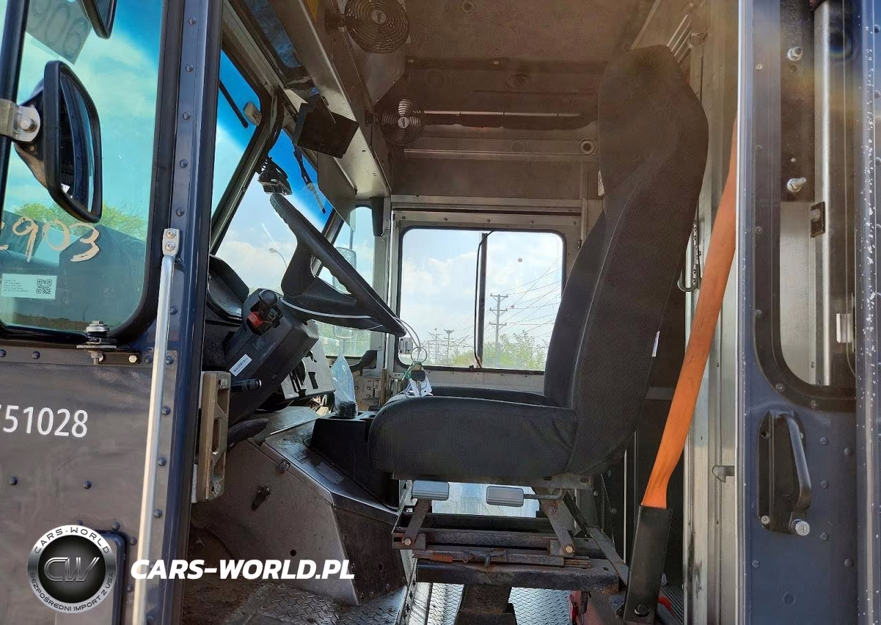 2020 Freightliner Mt45G Chassis Delivery Truck VIN:4UZAC2EA3LCMK2903 - 7