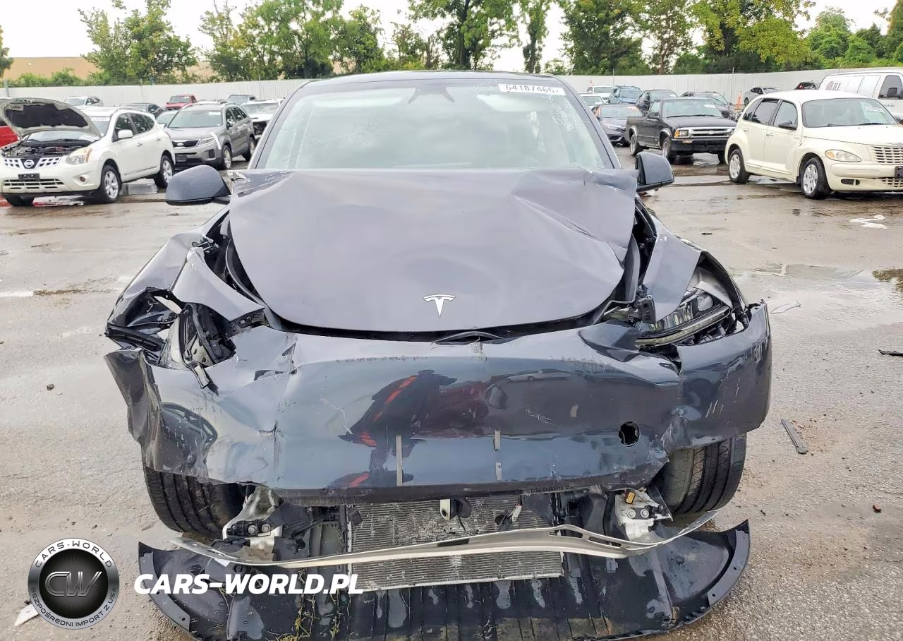 2024 Tesla Model Y VIN:7SAYGDED3RF088867 - 5