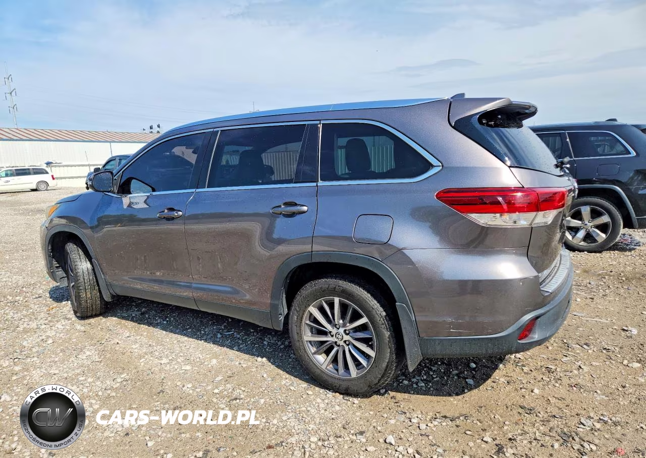 2019 Toyota Highlander Xle VIN:5TDJZRFH6KS947281 - 2