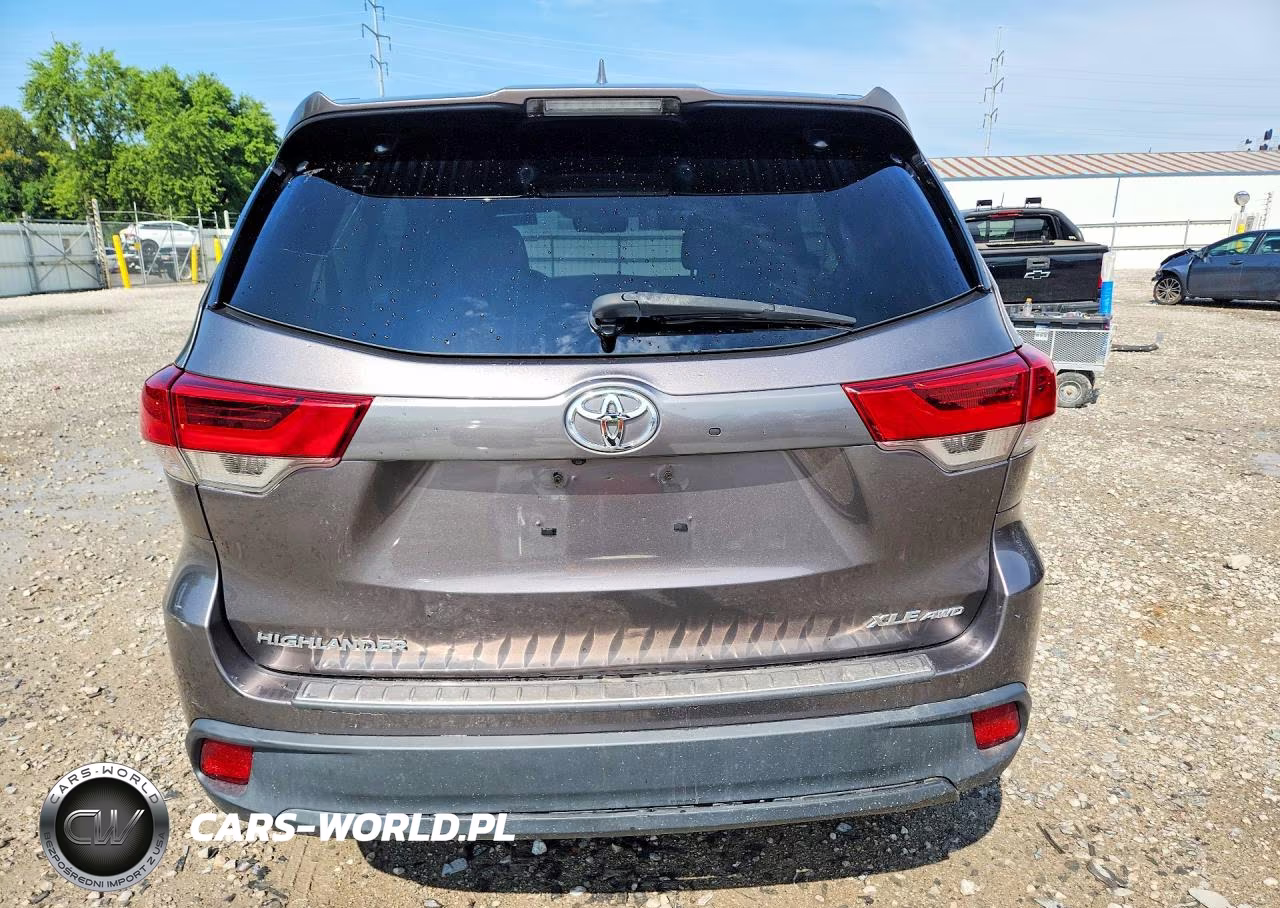 2019 Toyota Highlander Xle VIN:5TDJZRFH6KS947281 - 6