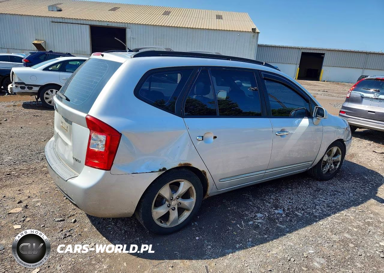 2008 Kia Rondo Lx VIN:KNAFG526X87194038 - 3