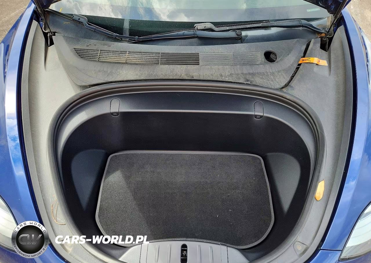 2018 Tesla Model 3 VIN:5YJ3E1EB0JF115182 - 11