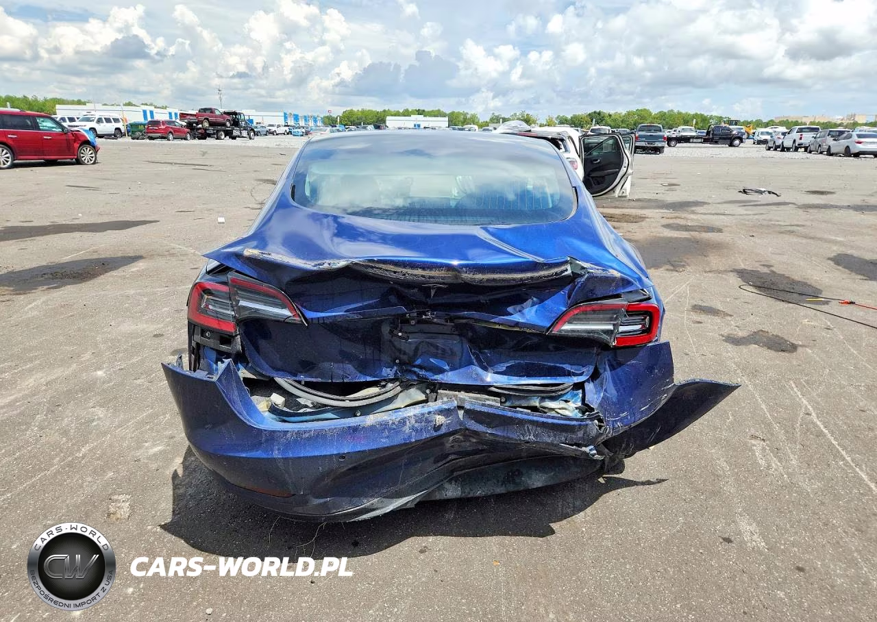 2018 Tesla Model 3 VIN:5YJ3E1EB0JF115182 - 6
