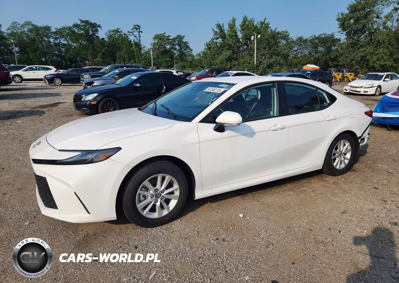 2026 Toyota Camry Le – zdjęcie 1 z 13