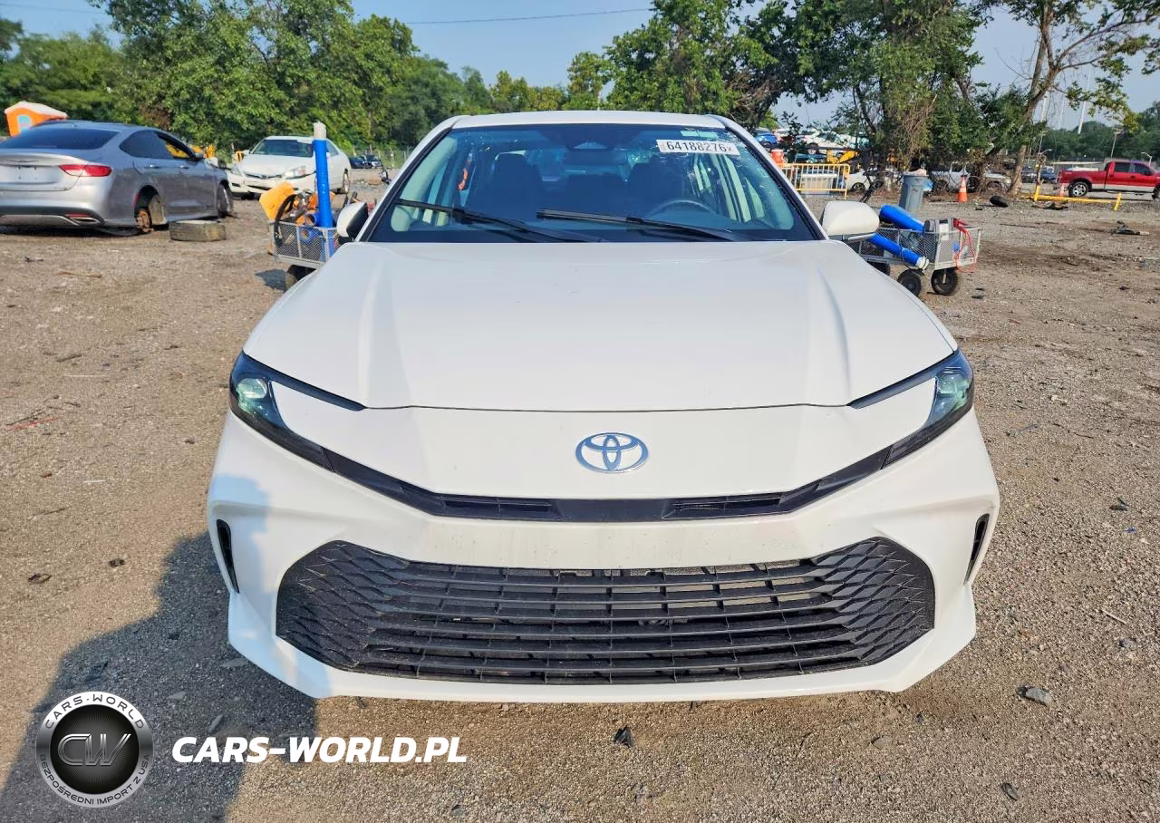 2026 Toyota Camry Le VIN:4T1DAACK1TU722877 - 5