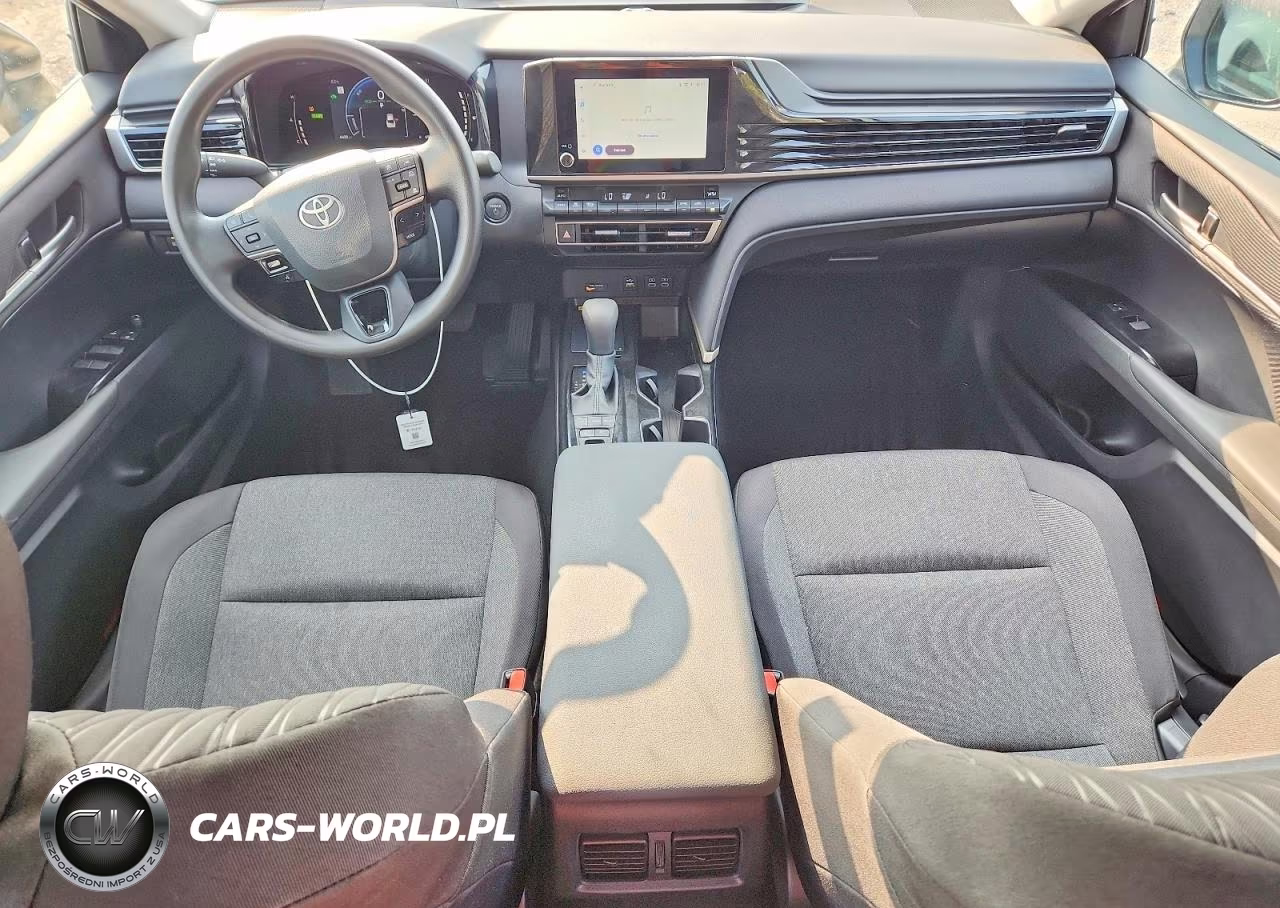 2026 Toyota Camry Le VIN:4T1DAACK1TU722877 - 8