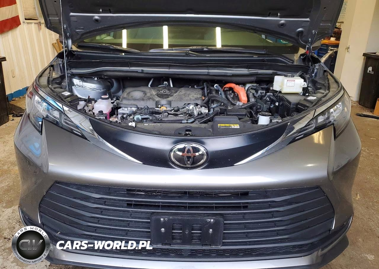 2026 Toyota Sienna Le VIN:5TDKSKFC6TS240493 - 12