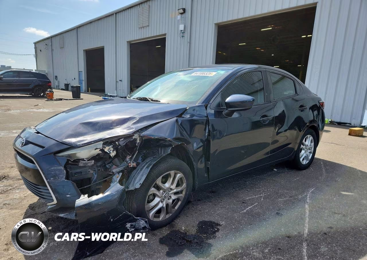 2017 Toyota Yaris Ia Base