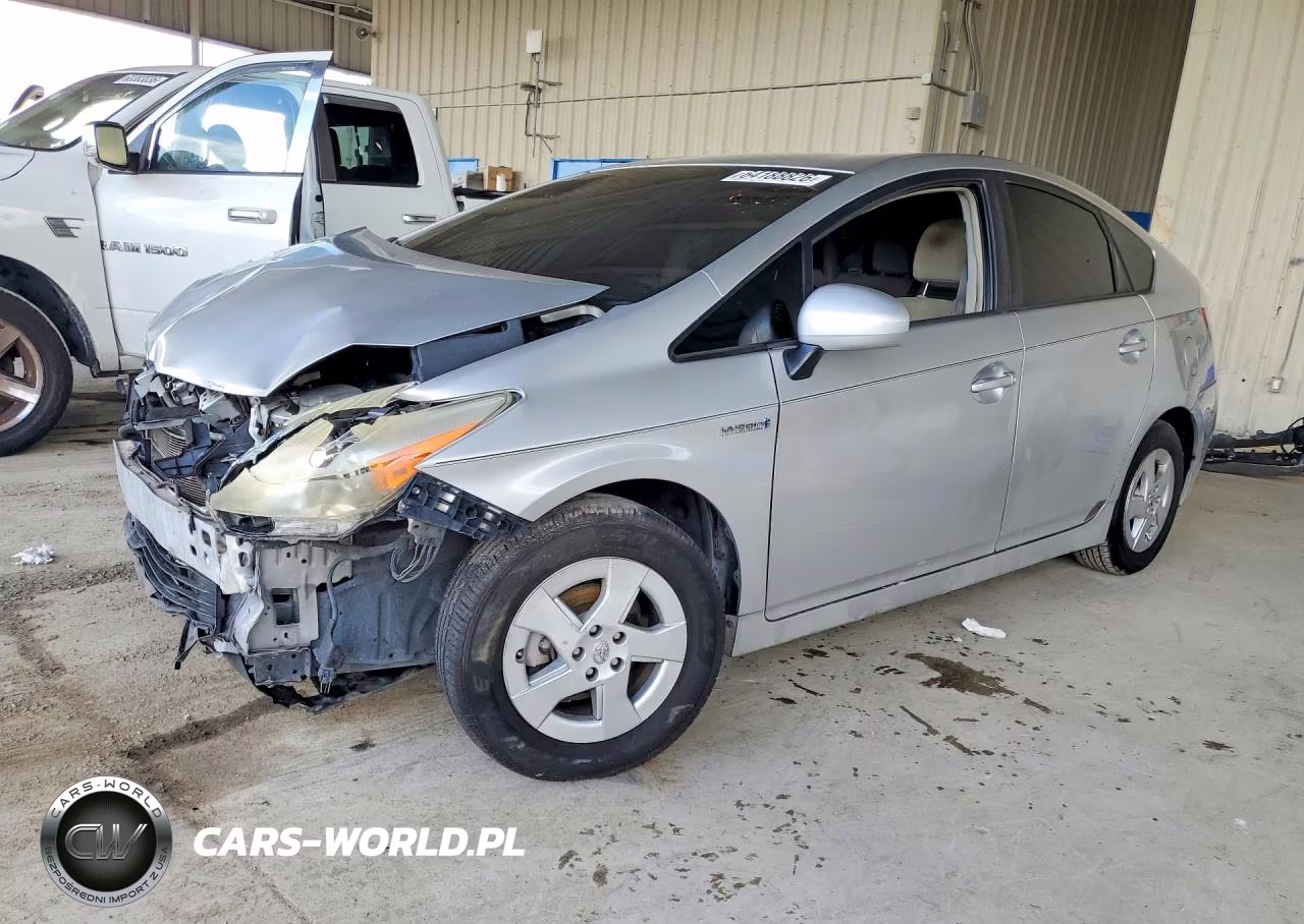 2011 Toyota Prius Three VIN:JTDKN3DU8B0268919 - 1