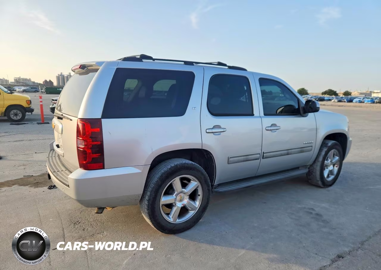 2014 Chevrolet Tahoe C1500 Lt VIN:1GNSCBE07ER180401 - 3