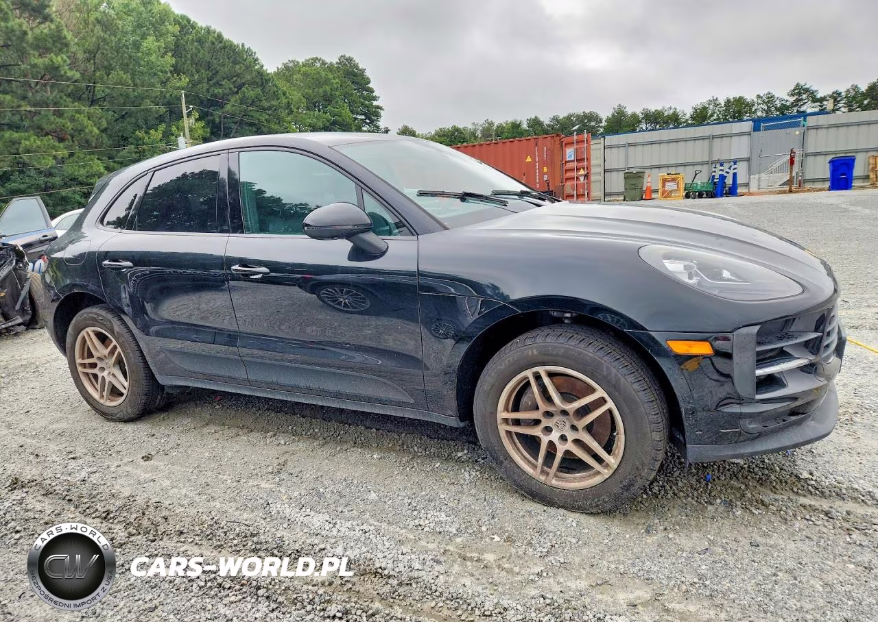 2020 Porsche Macan VIN:WP1AA2A55LLB02998 - 4