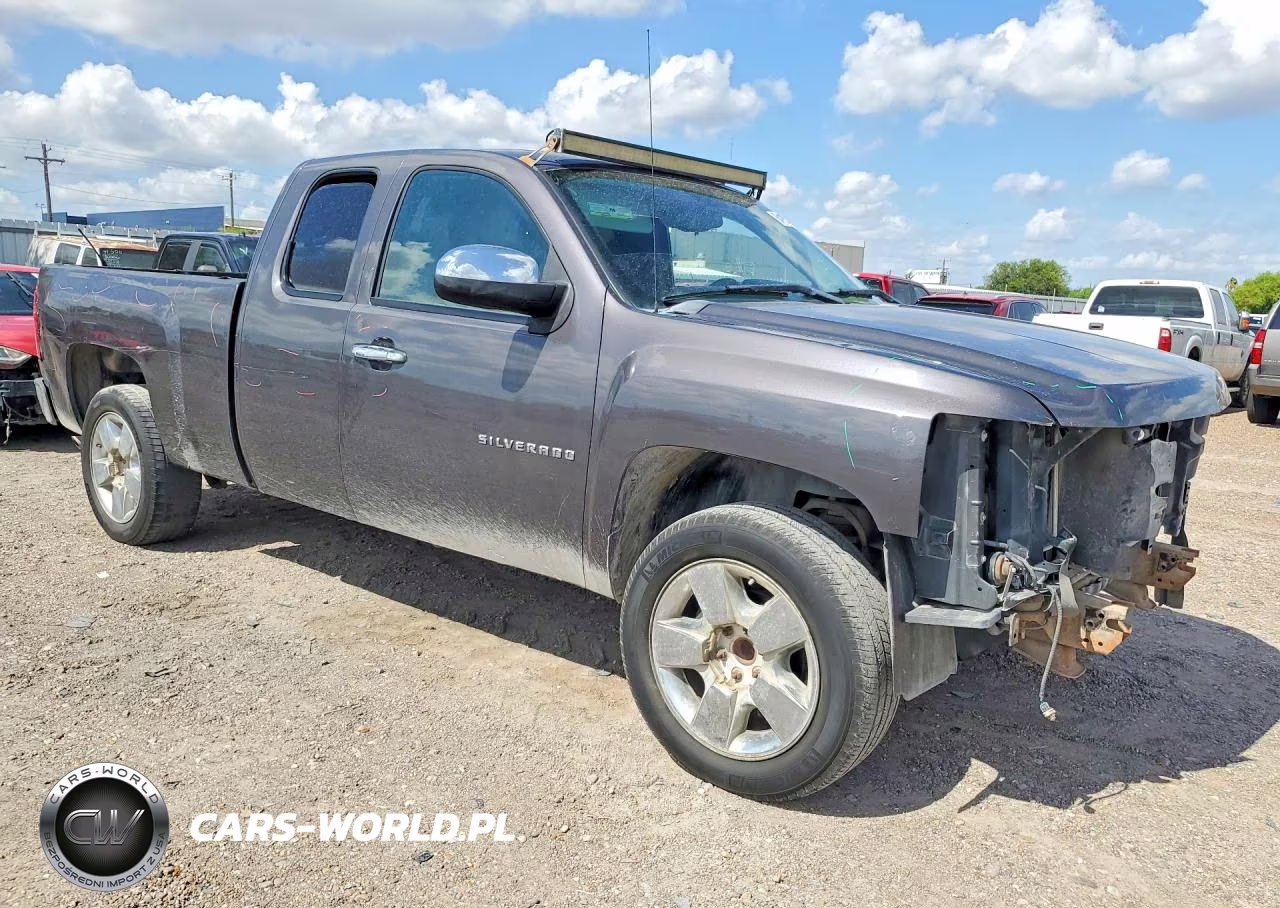 2011 Chevrolet Silverado C1500 Lt VIN:1GCRCSE00BZ312580 - 4