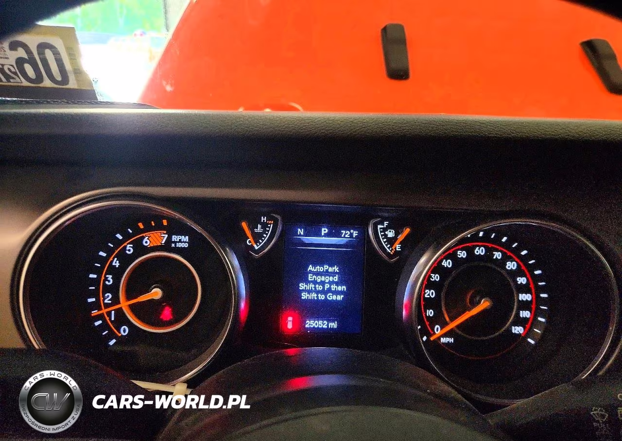 2018 Jeep Wrangler Sport VIN:1C4GJXAN4JW288327 - 9
