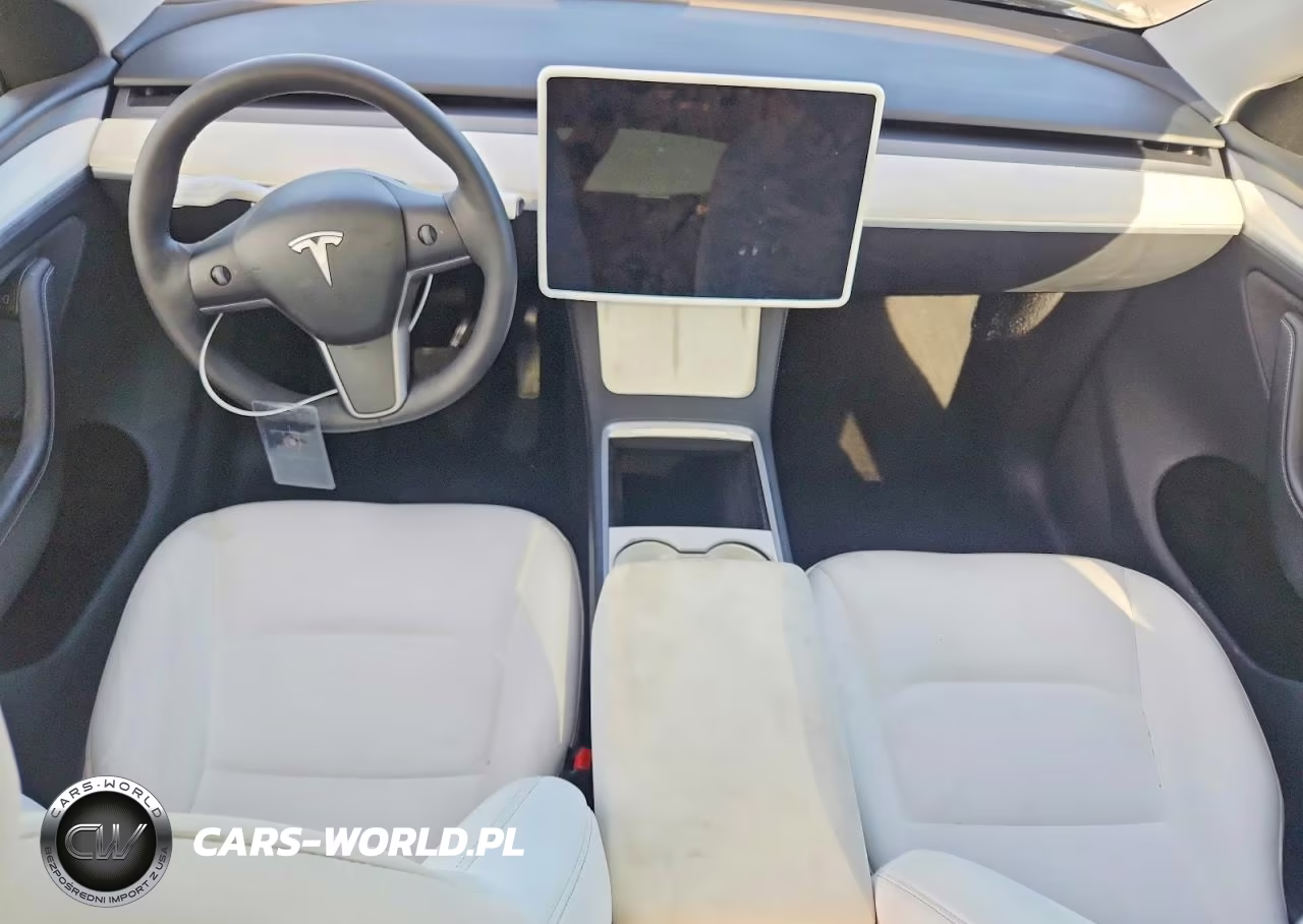 2024 Tesla Model Y VIN:7SAYGDED3RA327010 - 8