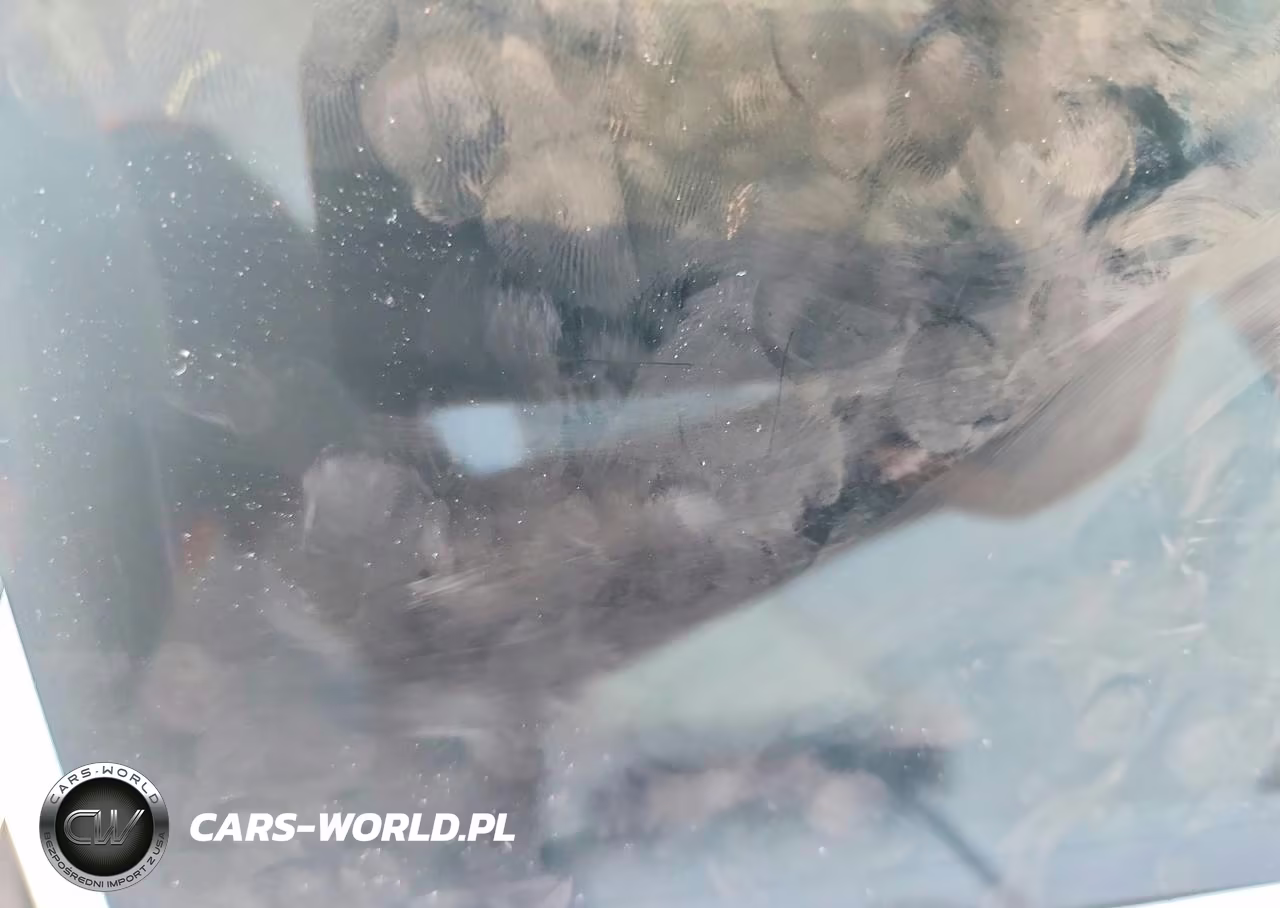 2024 Tesla Model Y VIN:7SAYGDED3RA327010 - 9