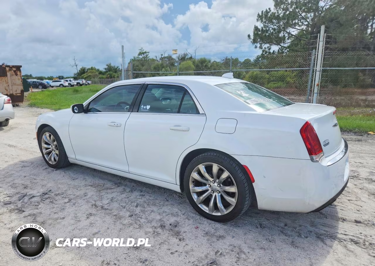 2016 Chrysler 300 Limited VIN:2C3CCAAG7GH328998 - 2