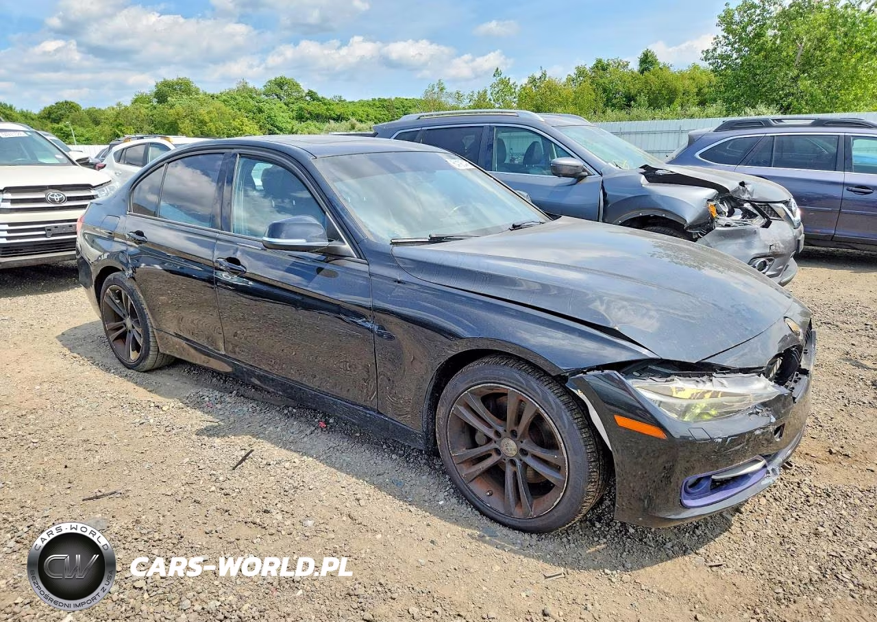 2013 BMW 335 Xi VIN:WBA3B9C5XDF585043 - 4