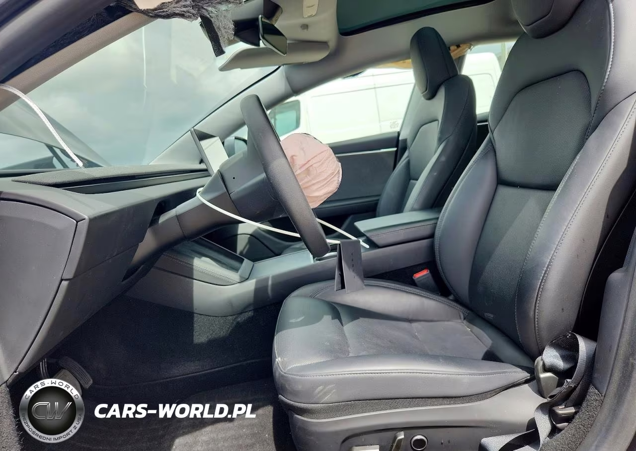 2025 Tesla Model 3 VIN:5YJ3E1EA6SF977203 - 7