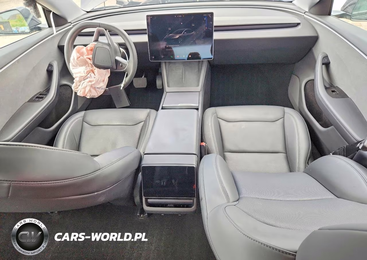 2025 Tesla Model 3 VIN:5YJ3E1EA6SF977203 - 8