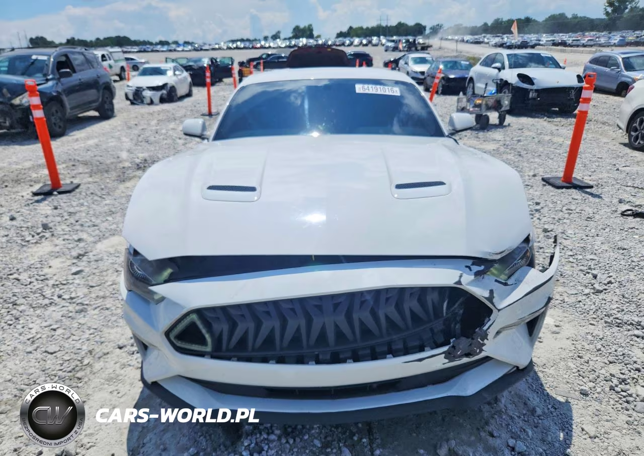 2018 Ford Mustang VIN:1FA6P8TH3J5106426 - 5