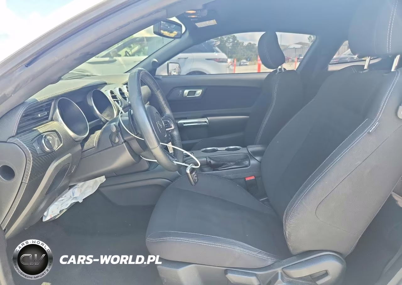 2018 Ford Mustang VIN:1FA6P8TH3J5106426 - 7