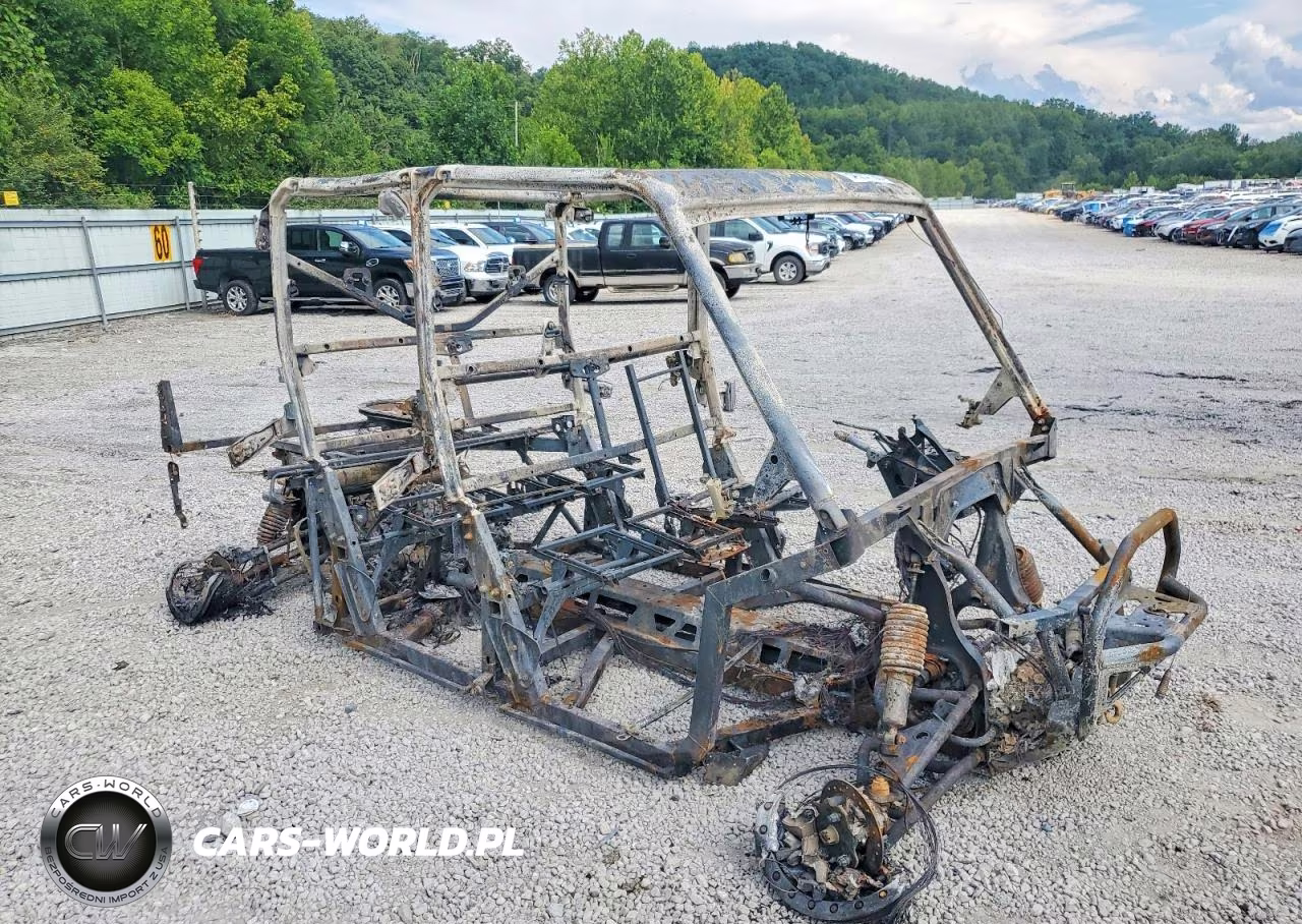 2025 Can-Am Defender Utility Vehicle – zdjęcie 1 z 10