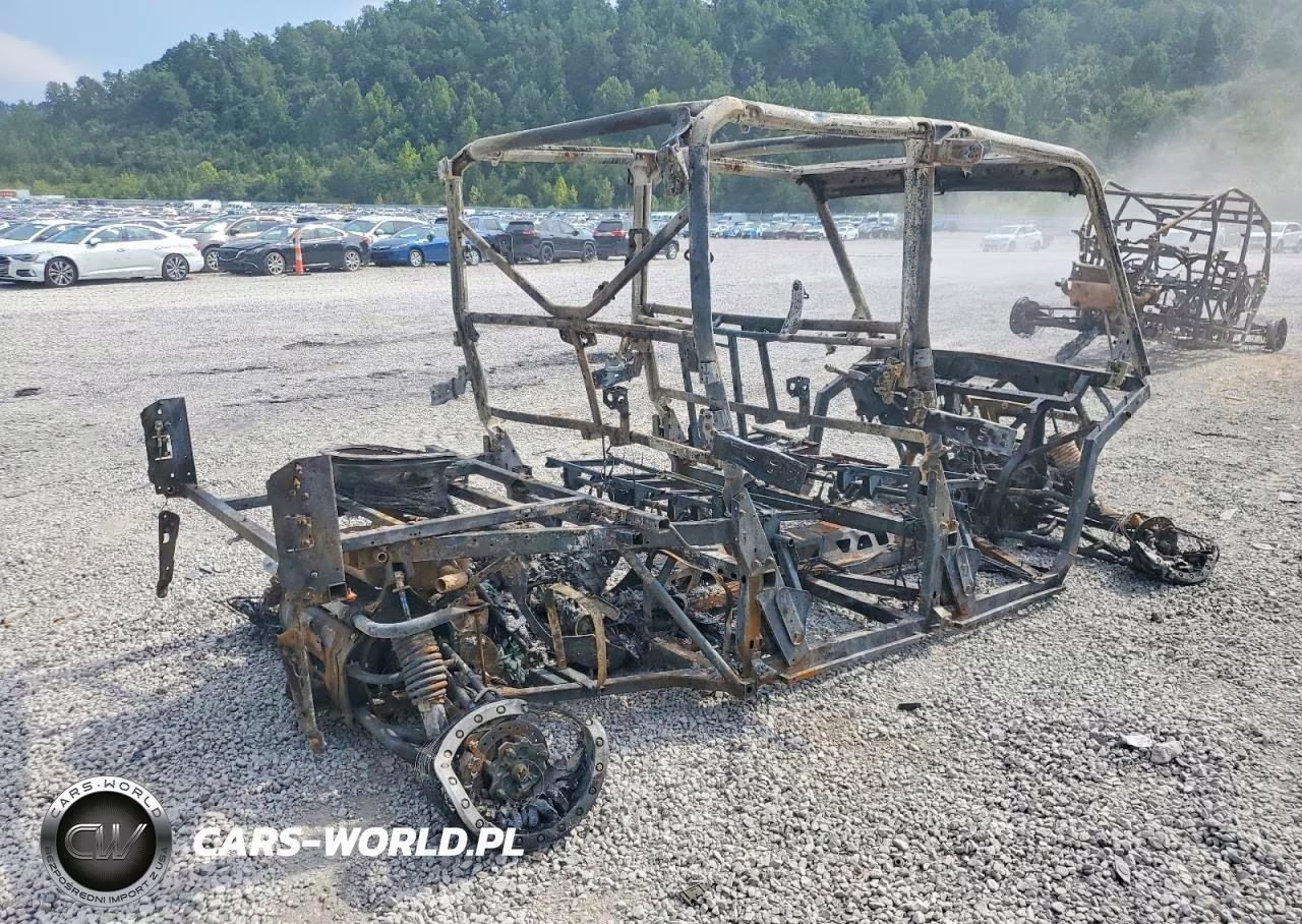 2025 Can-Am Defender Utility Vehicle VIN:3JBUUAX47SK020264 - 4