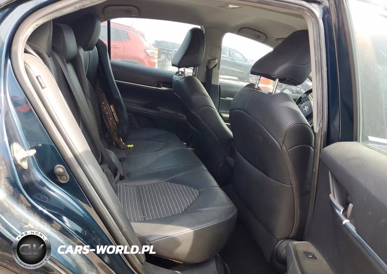 2019 Toyota Camry Se VIN:4T1B11HK4KU270339 - 10