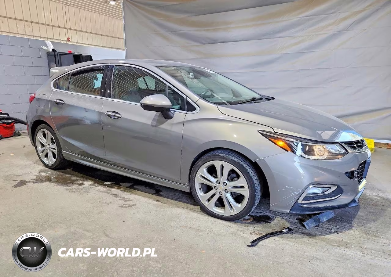 2017 Chevrolet Cruze Premier VIN:3G1BF6SM9HS536730 - 4