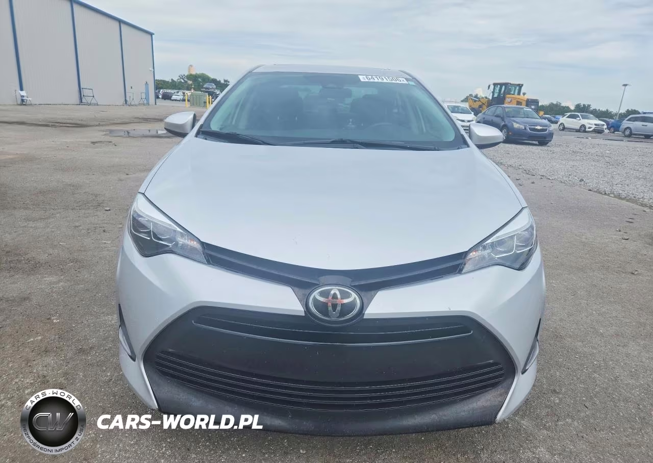 2019 Toyota Corolla Xle VIN:2T1BURHE7KC206233 - 5