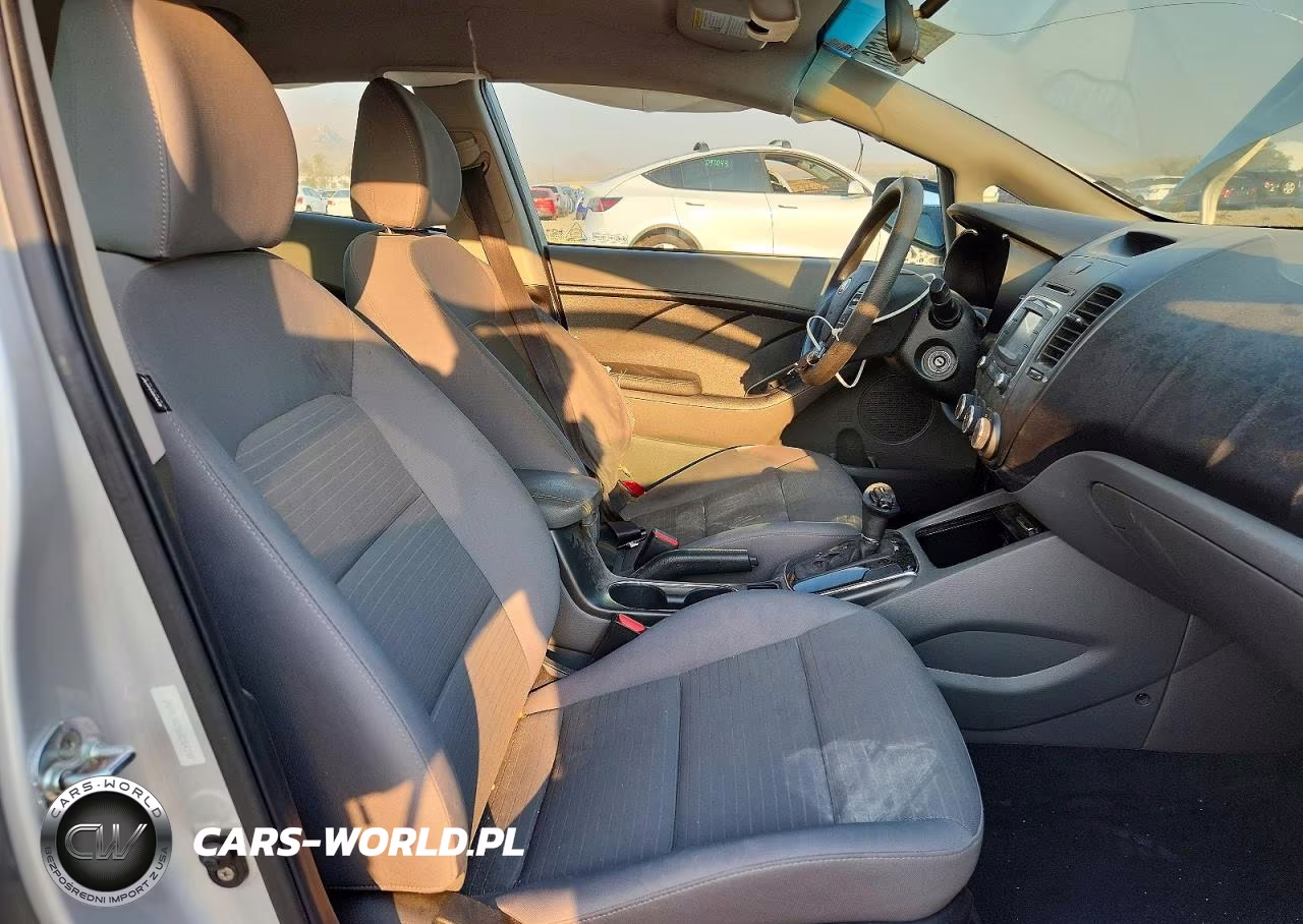 2017 Kia Forte Lx VIN:3KPFL4A76HE084199 - 7